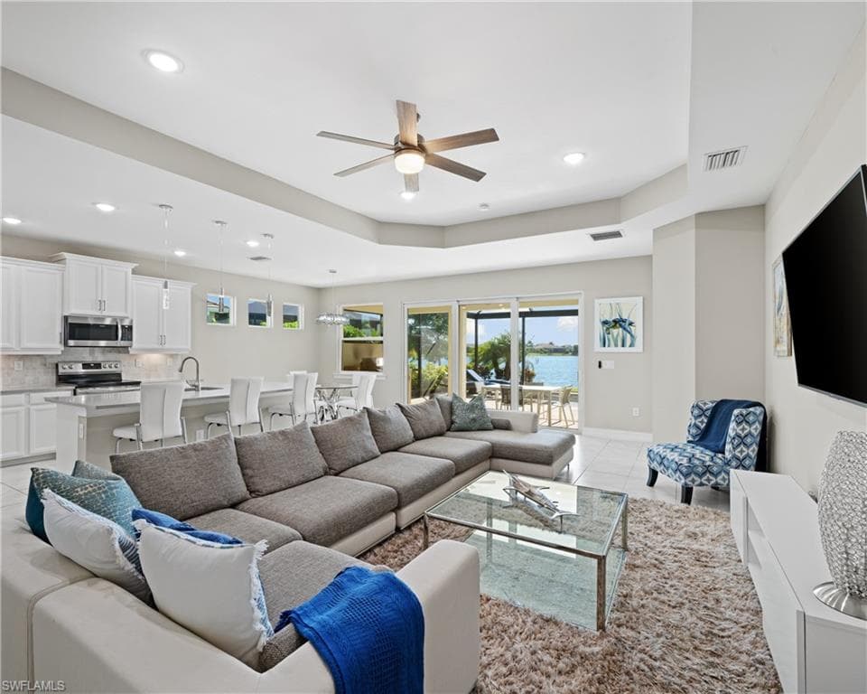 14547 Kelson Cir, Naples, FL 34114-7