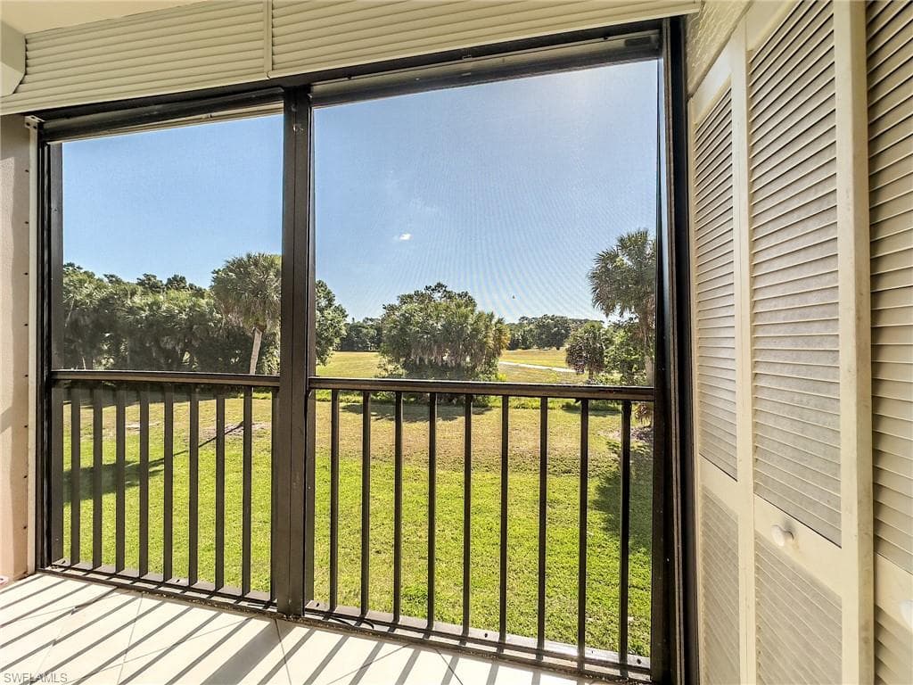4306 27th Ct SW 201, Naples, FL 34116-9