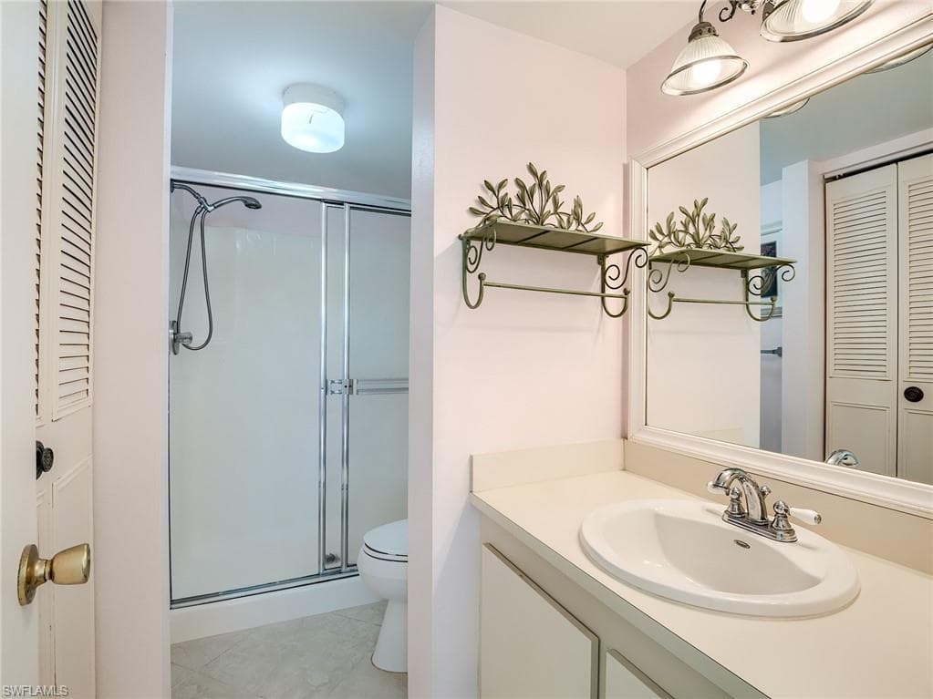 4306 27th Ct SW 201, Naples, FL 34116-25