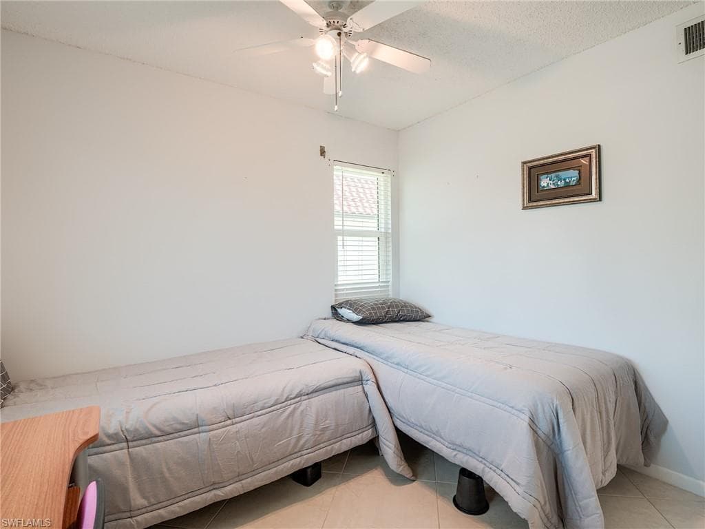 4306 27th Ct SW 201, Naples, FL 34116-26