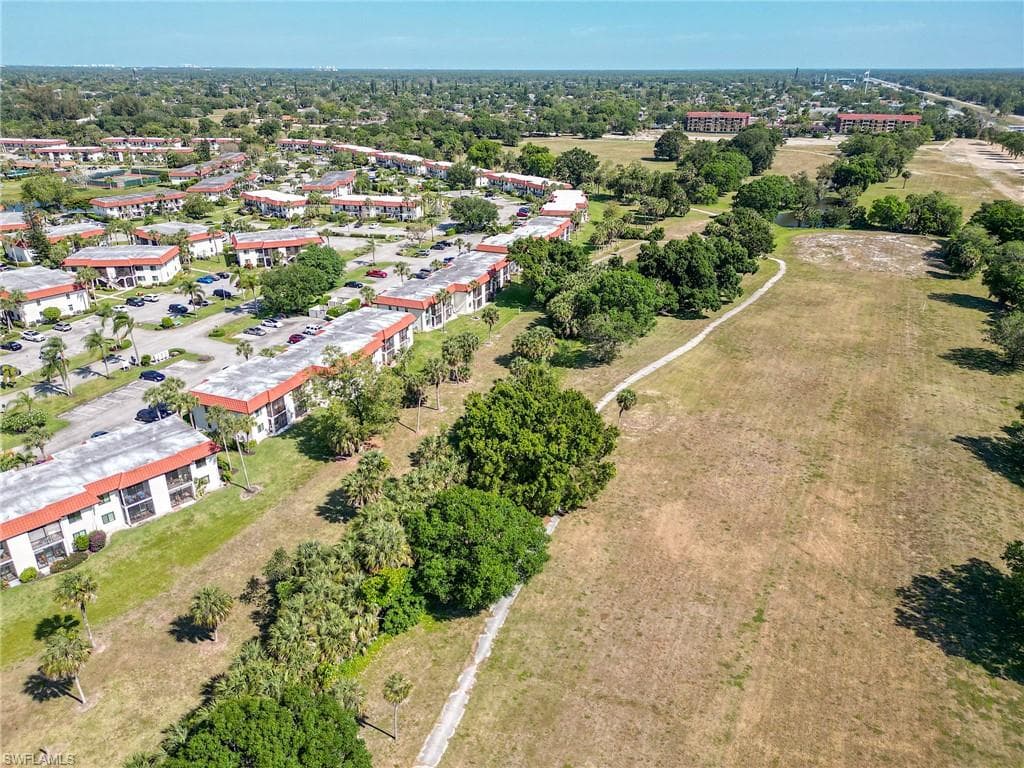 4306 27th Ct SW 201, Naples, FL 34116-30