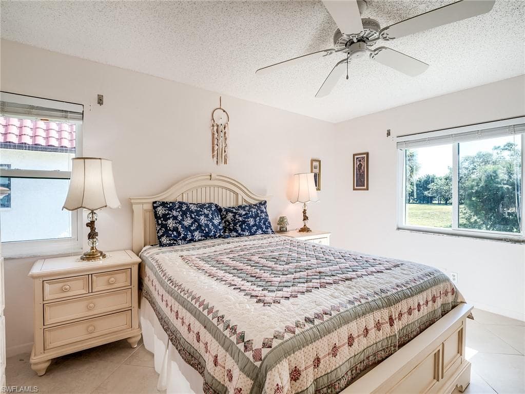 4306 27th Ct SW 201, Naples, FL 34116-5