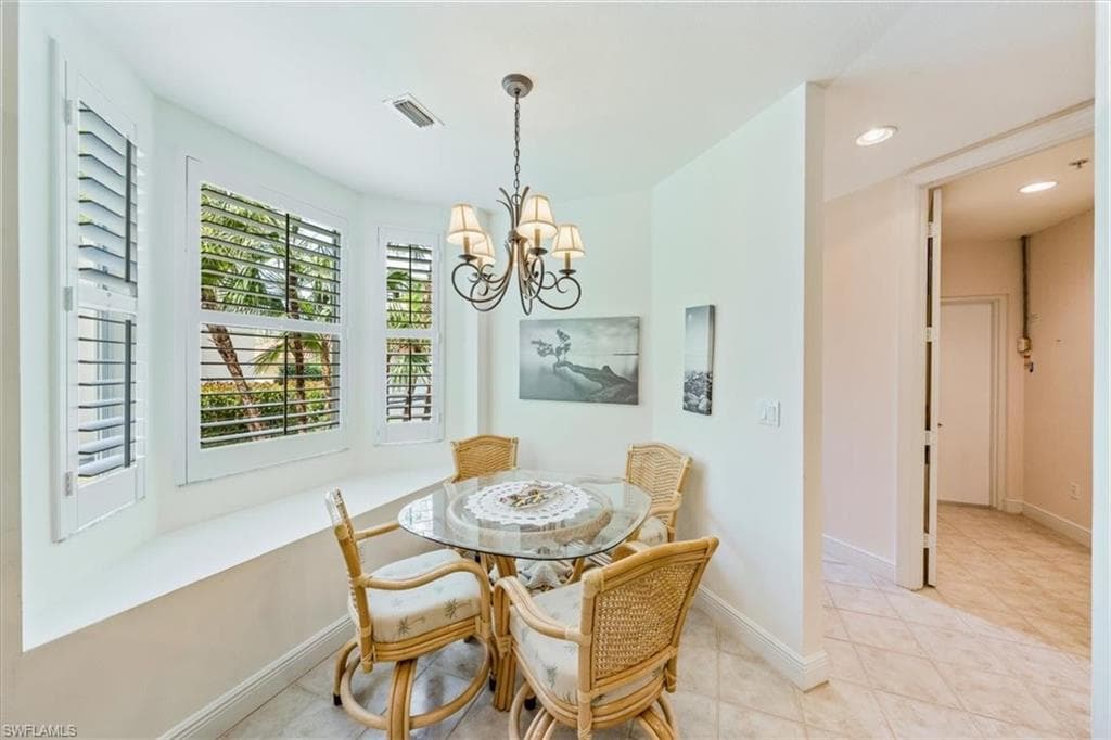 4700 Yacht Harbor Dr 613, Naples, FL 34112-13