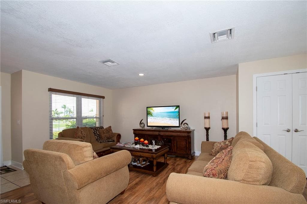 3528 16th Pl, Cape Coral, FL 33904-20