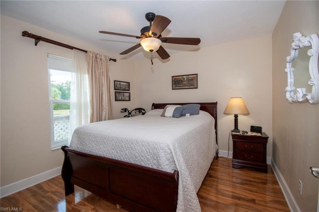 3528 16th Pl, Cape Coral, FL 33904-29