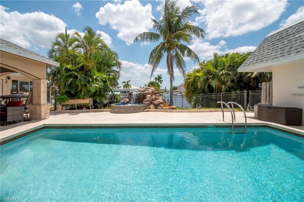 3528 16th Pl, Cape Coral, FL 33904-36