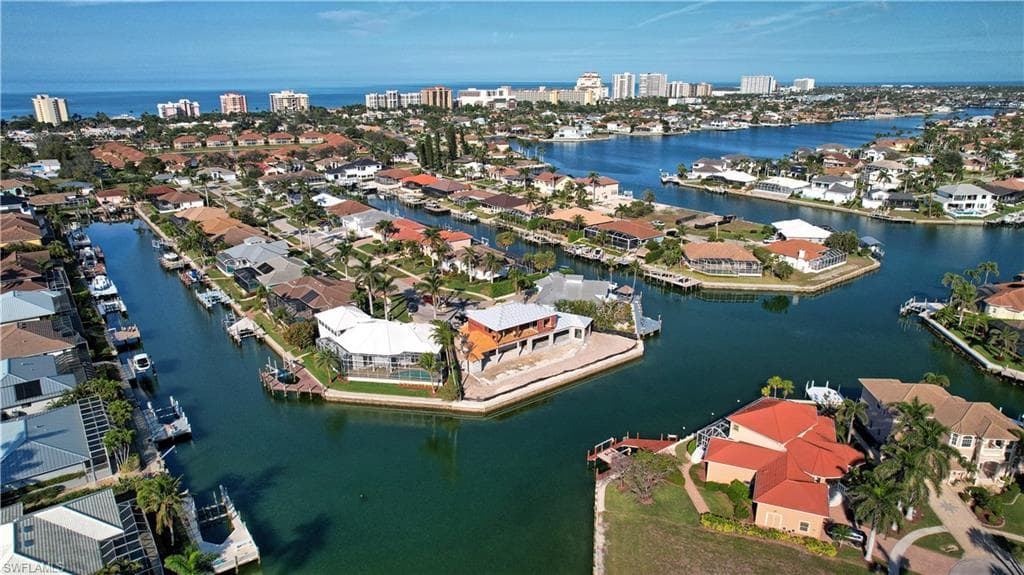 1195 Abbeville Ct, Marco Island, FL 34145-4