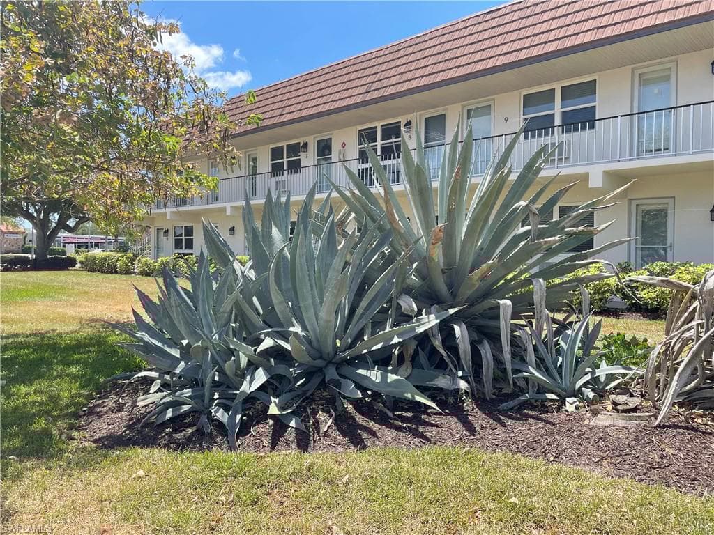 240 Collier Blvd D7, Marco Island, FL 34145-9