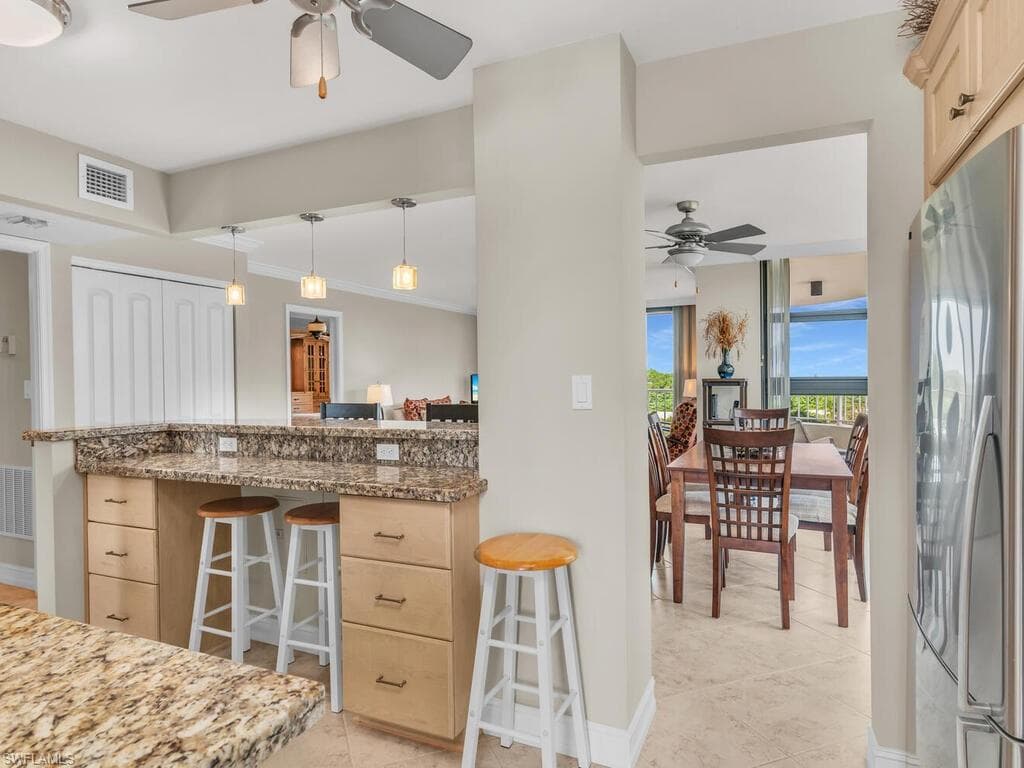 320 Seaview Ct 2-303, Marco Island, FL 34145-9