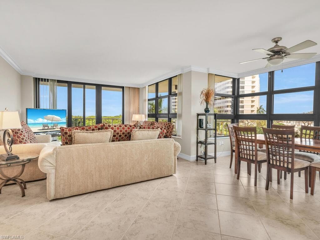 320 Seaview Ct 2-303, Marco Island, FL 34145-10