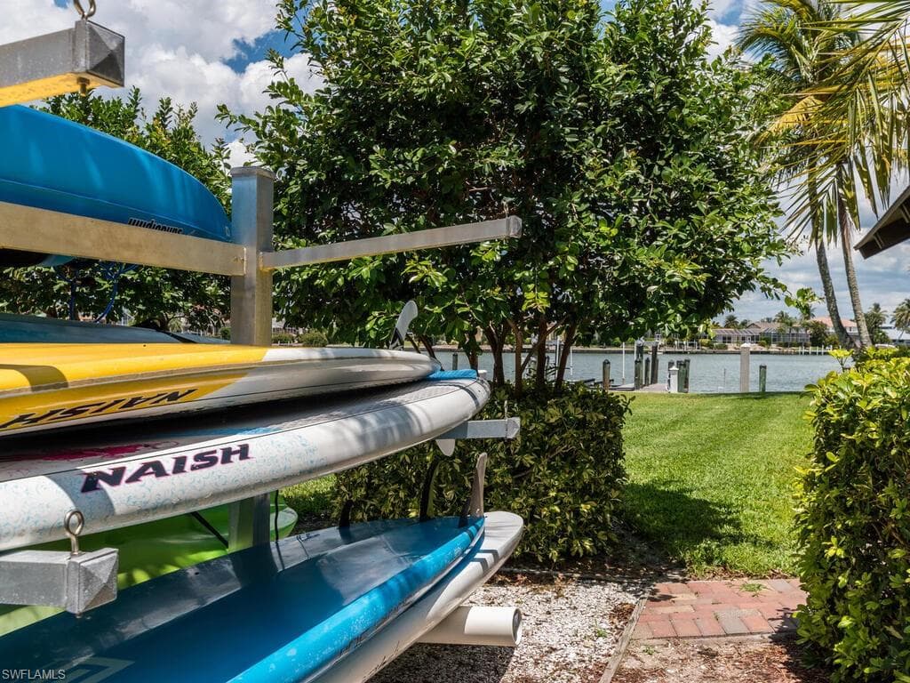 320 Seaview Ct 2-303, Marco Island, FL 34145-25