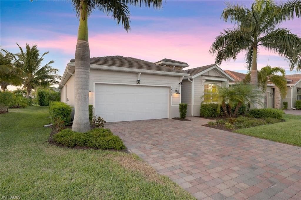 14704 Stillwater Way, Naples, FL 34114-1