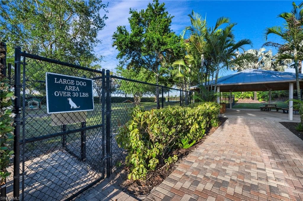 14704 Stillwater Way, Naples, FL 34114-34