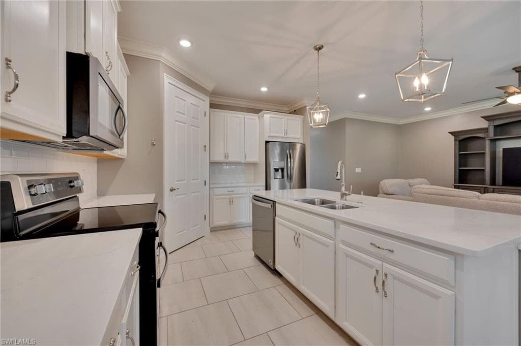 14704 Stillwater Way, Naples, FL 34114-5