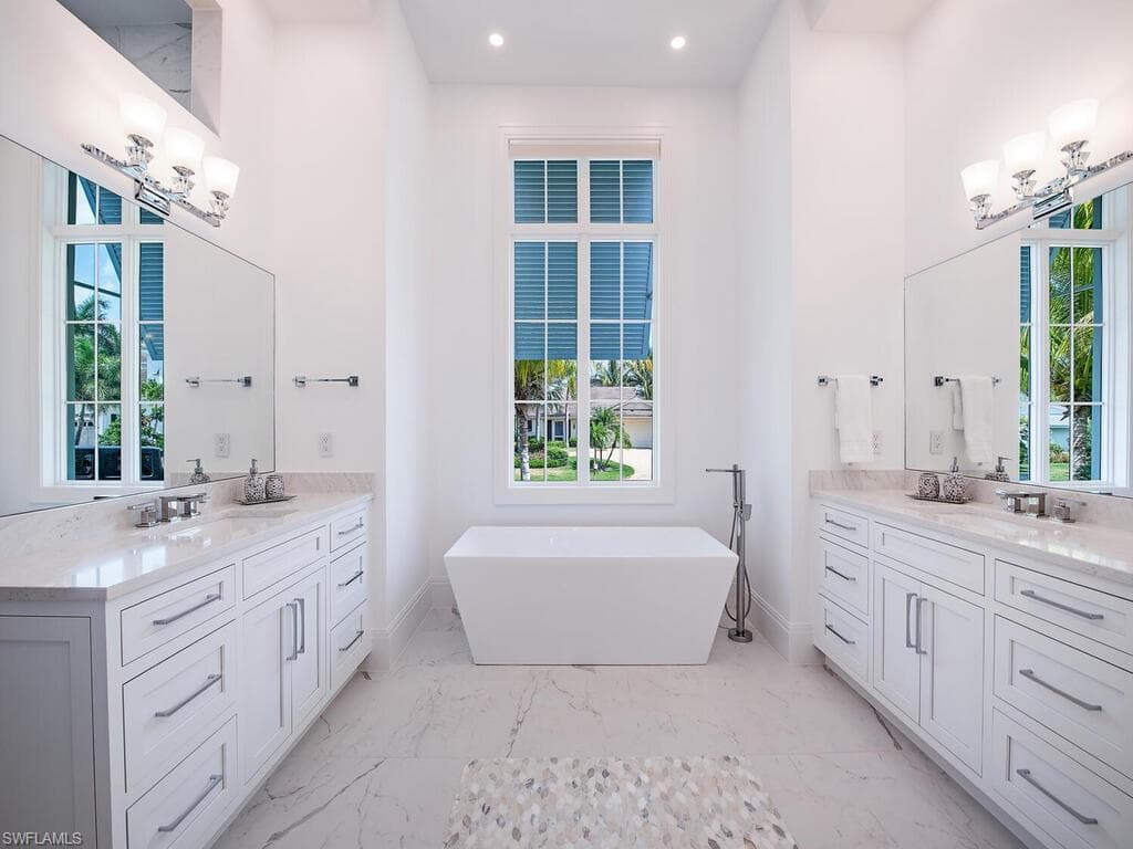 626 Fountainhead Way, Naples, FL 34103-13