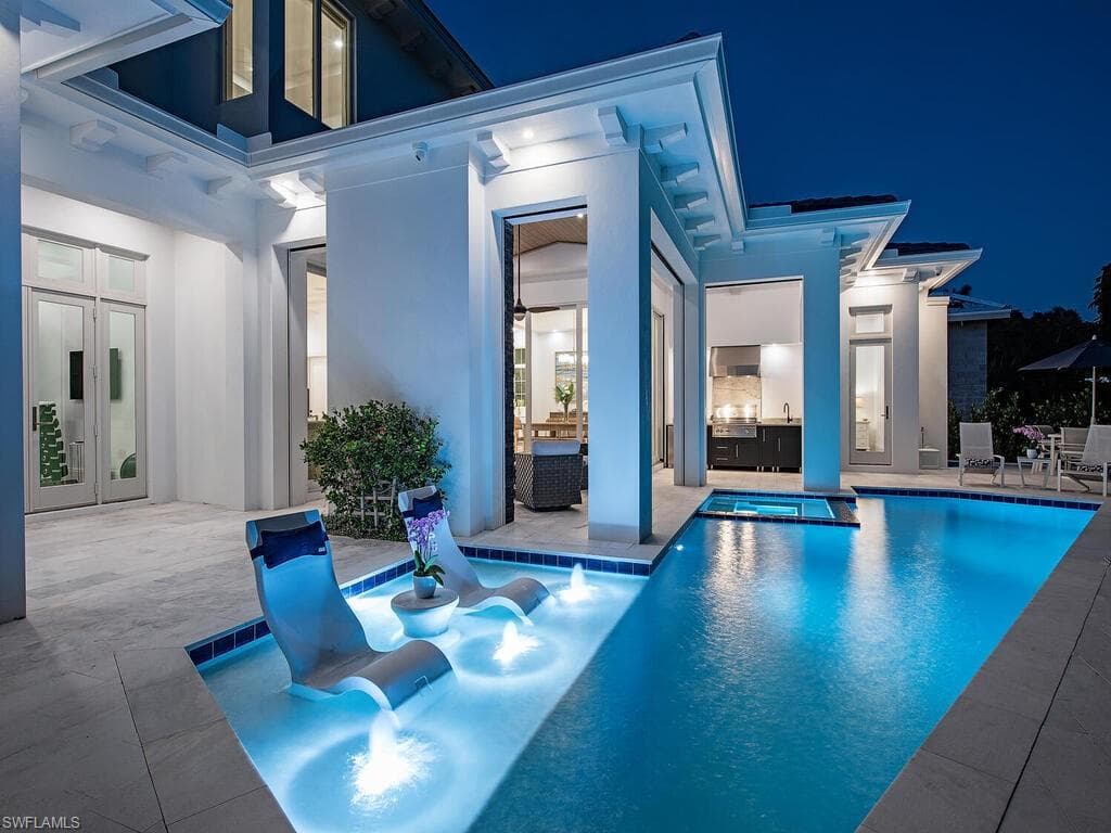 626 Fountainhead Way, Naples, FL 34103-27