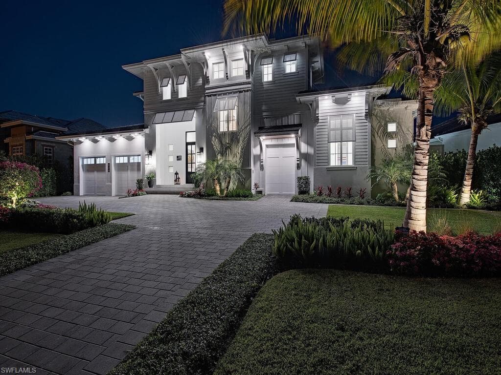 626 Fountainhead Way, Naples, FL 34103-3