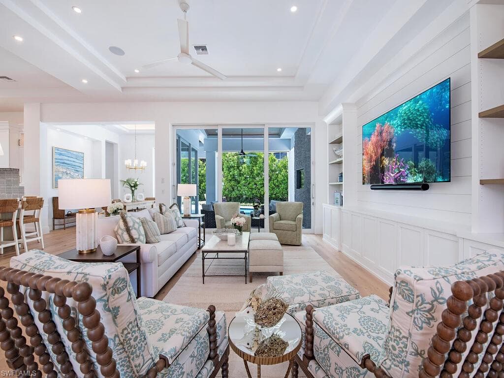 626 Fountainhead Way, Naples, FL 34103-6