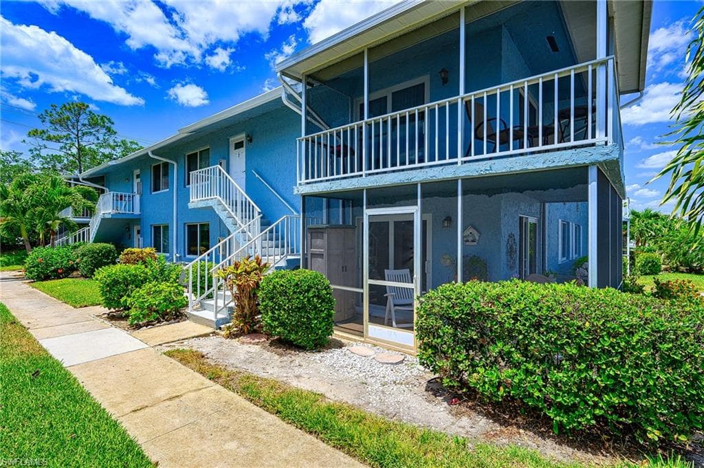 256 Palm Dr 50-1, Naples, FL 34112-15