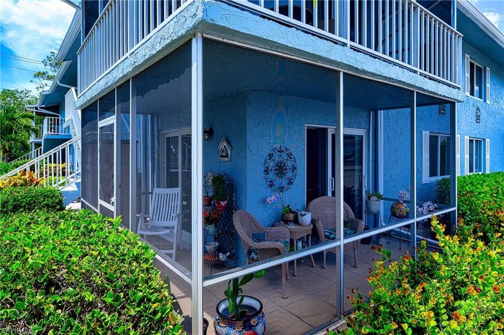 256 Palm Dr 50-1, Naples, FL 34112-16