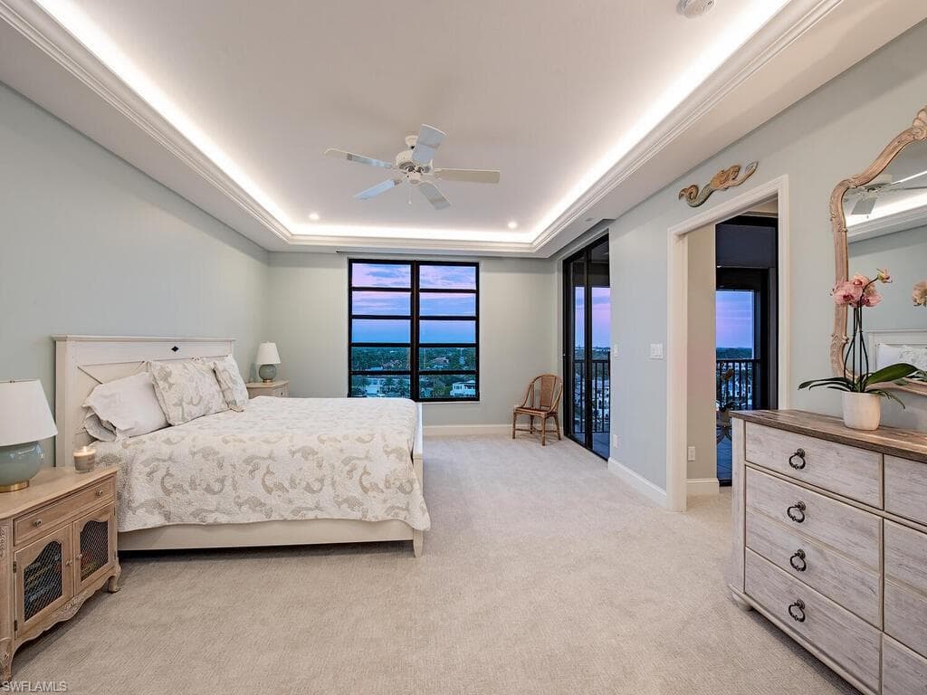 2400 Gulf Shore Blvd N Ph2, Naples, FL 34103-10