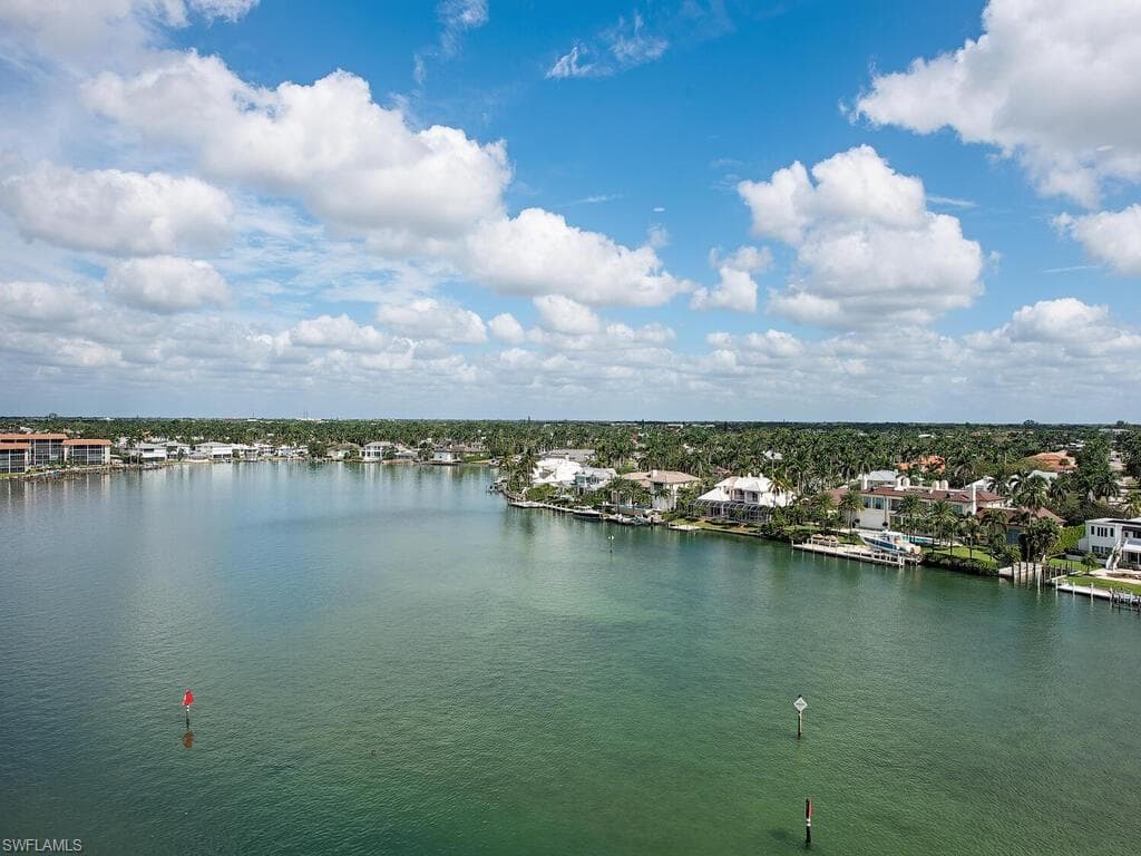 2400 Gulf Shore Blvd N Ph2, Naples, FL 34103-18