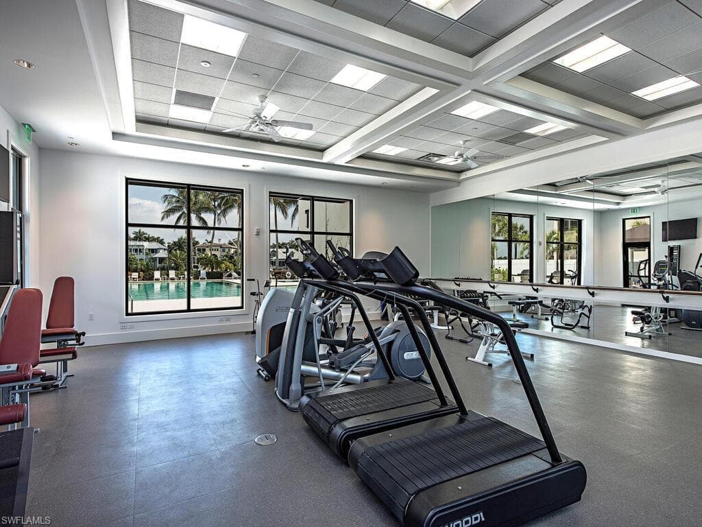 2400 Gulf Shore Blvd N Ph2, Naples, FL 34103-19