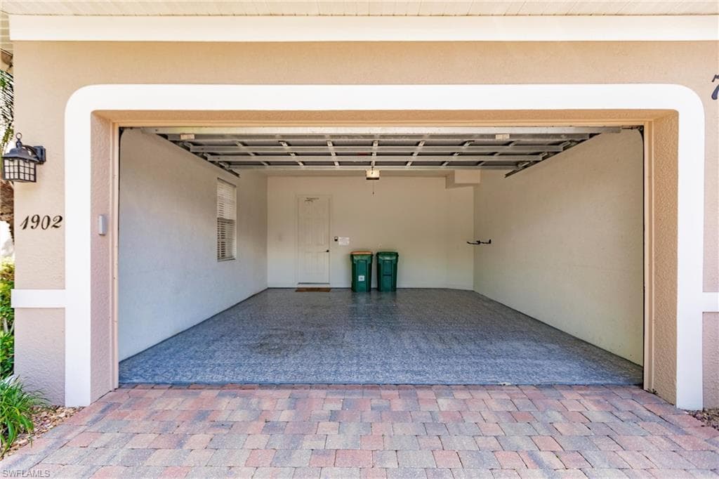 7832 Hawthorne Dr 1902, Naples, FL 34113-28