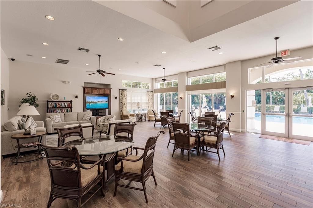 7832 Hawthorne Dr 1902, Naples, FL 34113-39