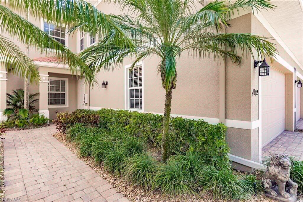 7832 Hawthorne Dr 1902, Naples, FL 34113-4