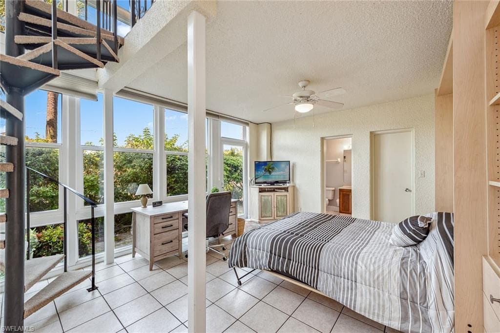 807 River Point Dr 105d, Naples, FL 34102-18