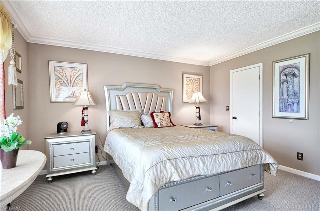 1 High Point Cir W 303, Naples, FL 34103-12