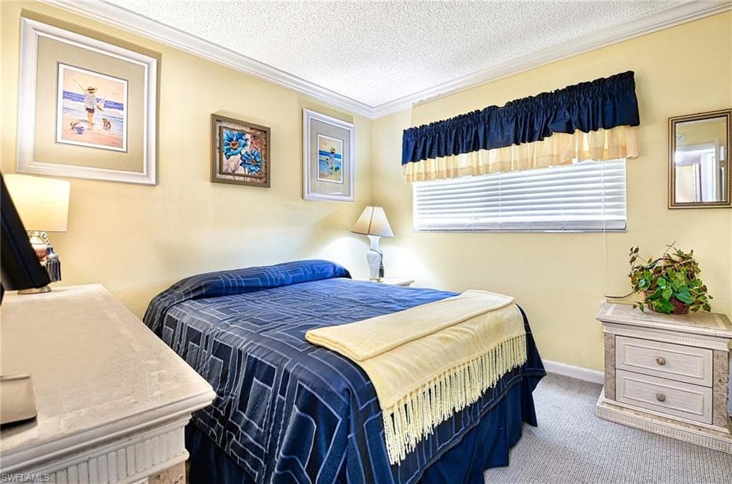 1 High Point Cir W 303, Naples, FL 34103-15
