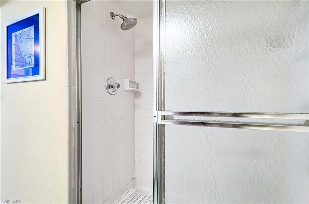 1 High Point Cir W 303, Naples, FL 34103-17