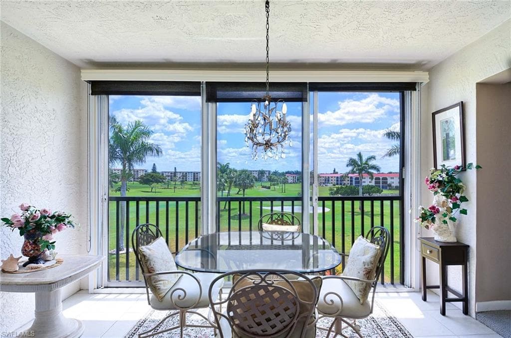 1 High Point Cir W 303, Naples, FL 34103-3