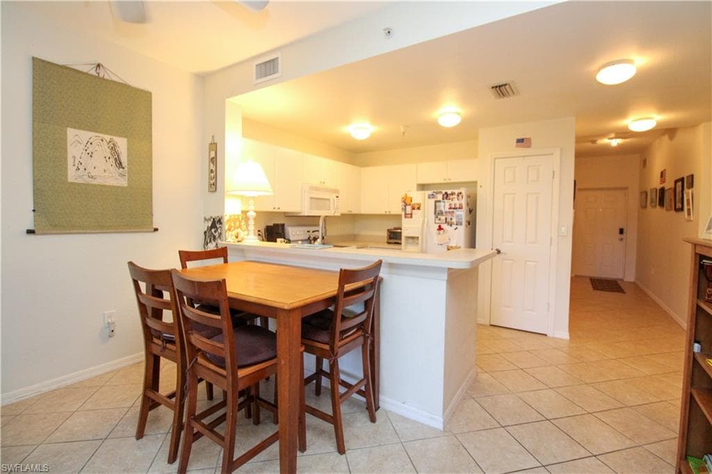 4500 Botanical Place Cir 106, Naples, FL 34112-15