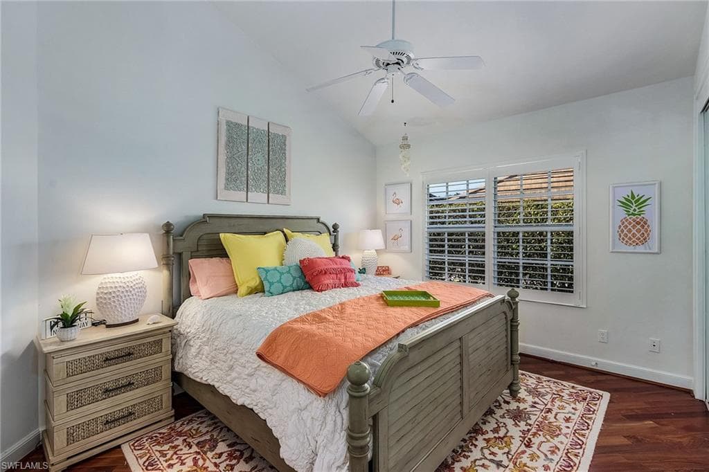 720 Turkey Oak Ln, Naples, FL 34108-22