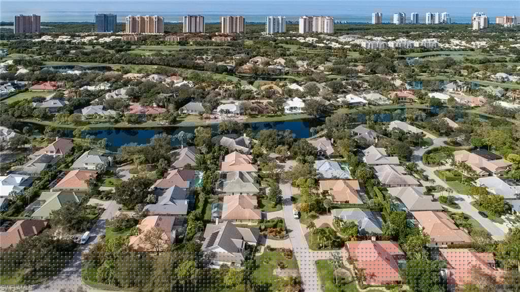 720 Turkey Oak Ln, Naples, FL 34108-29