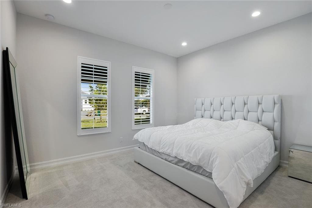 14327 Laguna Springs Ln, Naples, FL 34114-19