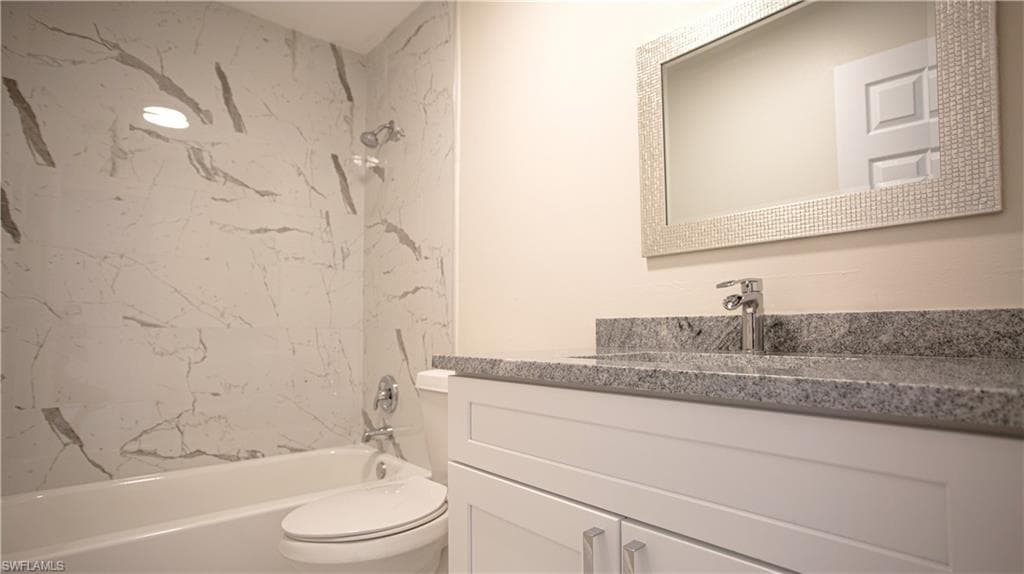 1201 Solana Rd 9, Naples, FL 34103-26