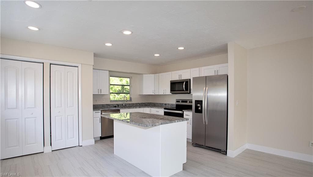 1201 Solana Rd 9, Naples, FL 34103-6