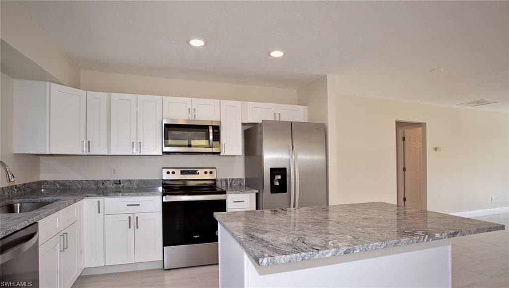 1201 Solana Rd 9, Naples, FL 34103-8