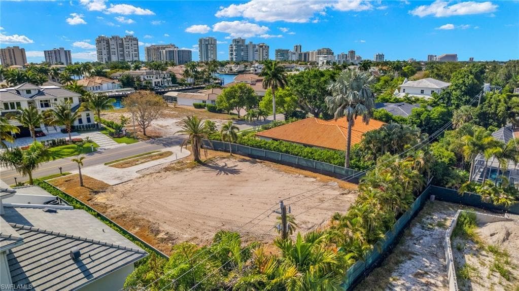 3670 Crayton Rd, Naples, FL 34103-14