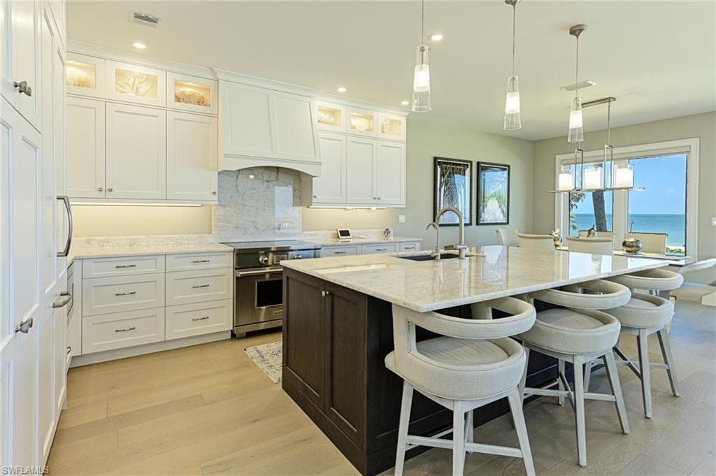 143 Barefoot Cir 5, Bonita Springs, FL 34134-11
