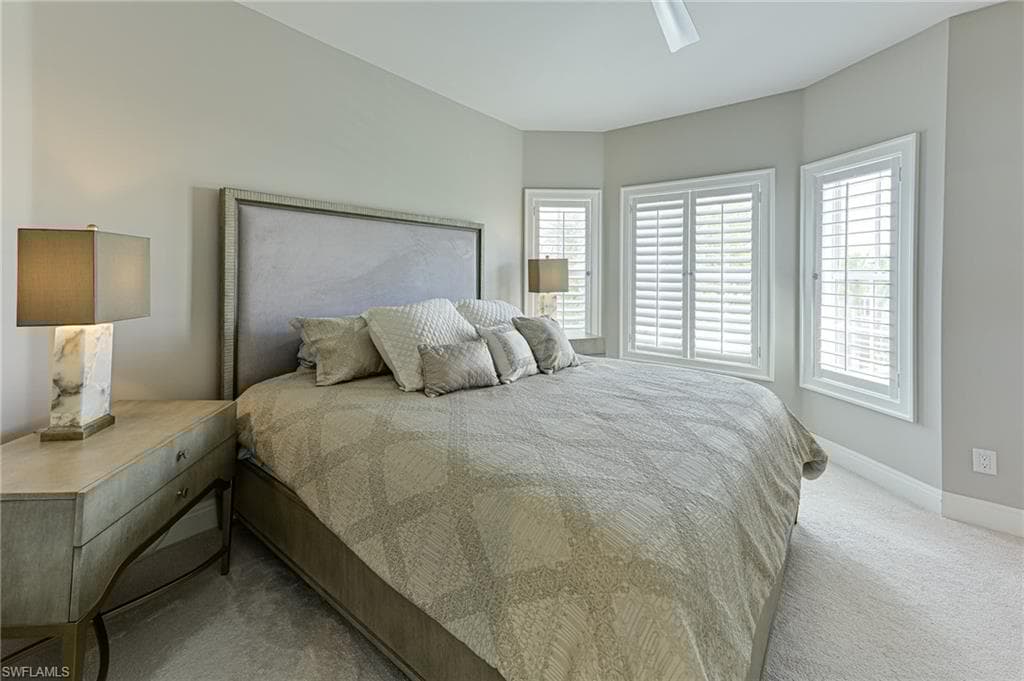 143 Barefoot Cir 5, Bonita Springs, FL 34134-20