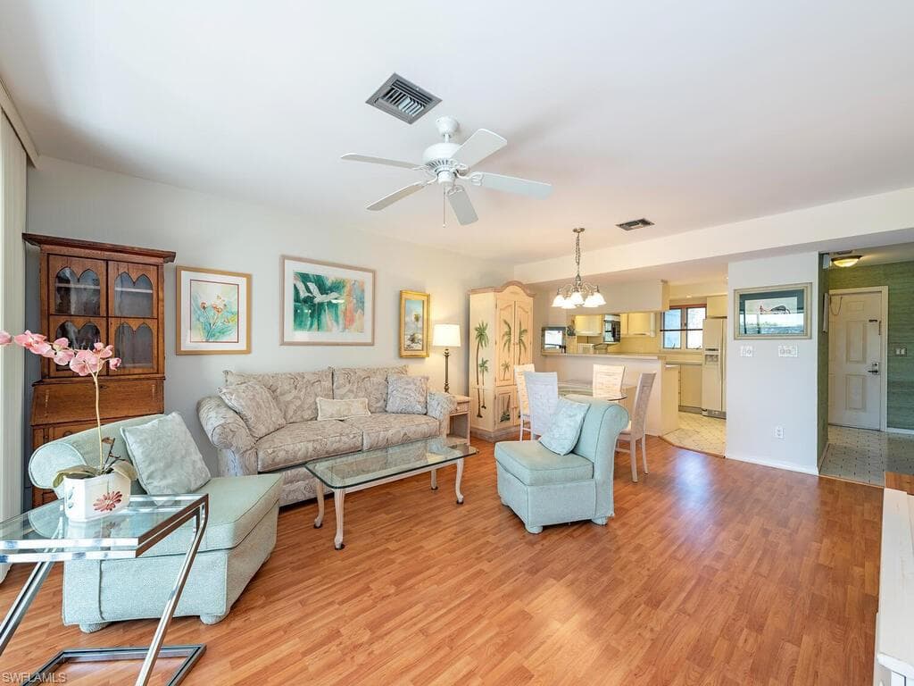 1636 Spoonbill Ln B, Naples, FL 34105-4
