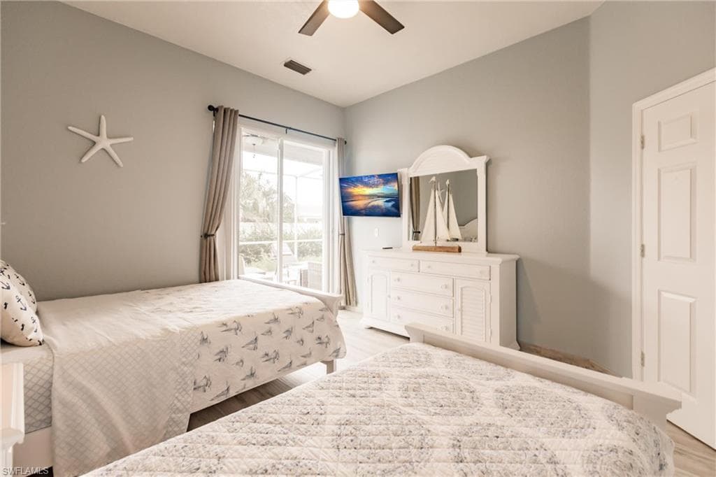 528 111th Ave N, Naples, FL 34108-29