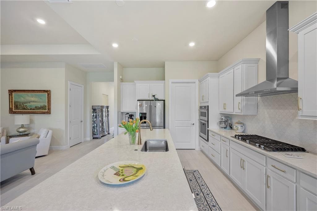 2048 Yellowfin Cir, Naples, FL 34114-10