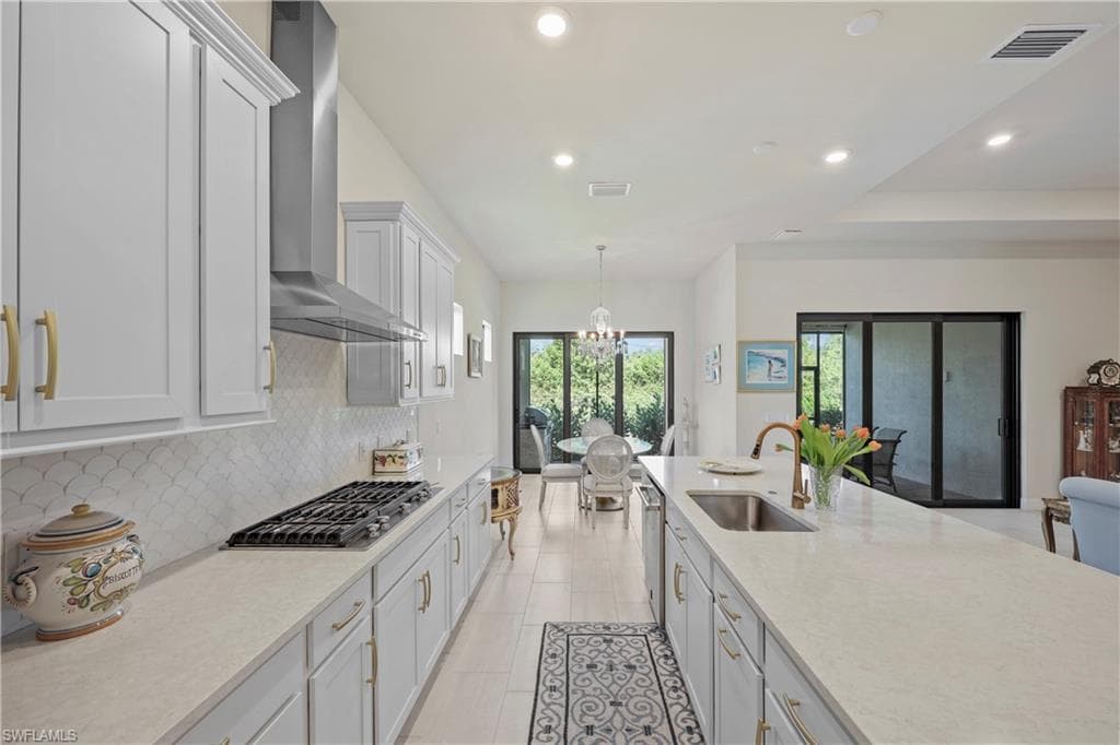 2048 Yellowfin Cir, Naples, FL 34114-11