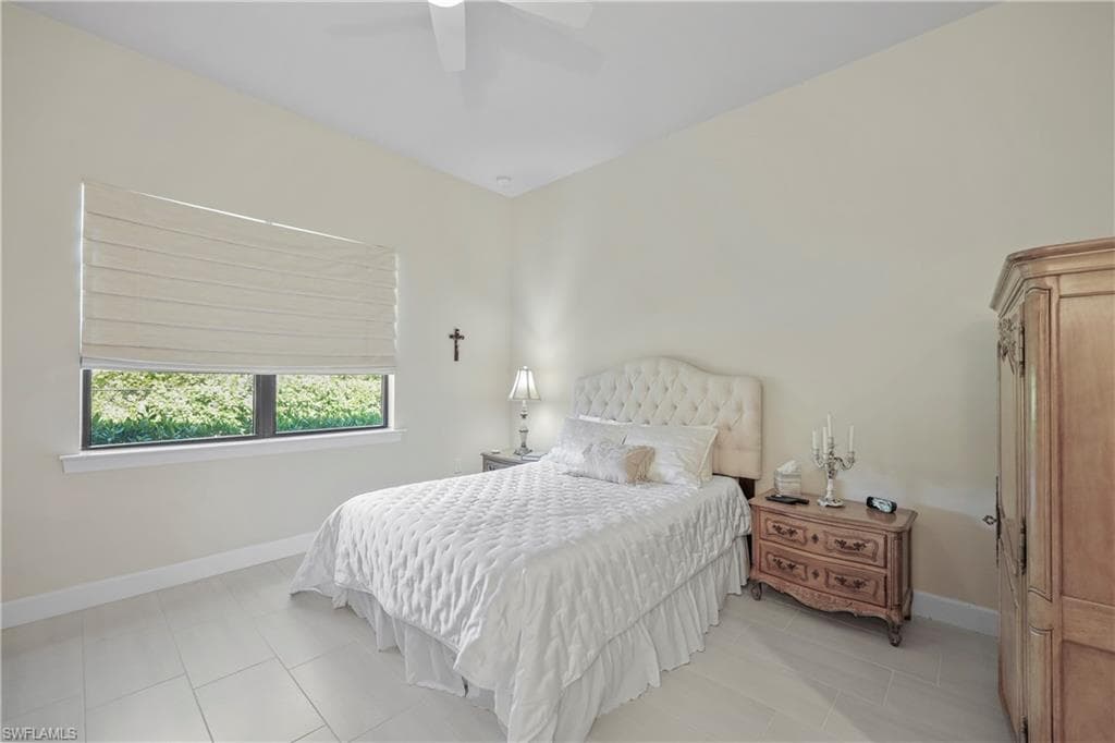 2048 Yellowfin Cir, Naples, FL 34114-14